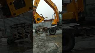 #excavatorhyundai #колесныйэкскаватор #wheeledexcavator #гидромолот