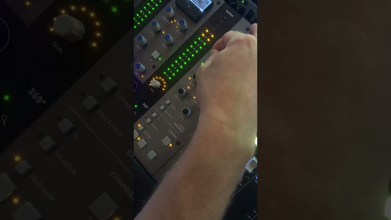 Παρακολούθηση Working on a remix for ‘For Senses Records’… I love the SSL UF8 and UC1 workflow στο YouTube Παρακολούθηση Working on a remix for ‘For Senses Records’… I love the SSL UF8 and UC1 workflow στο YouTube
