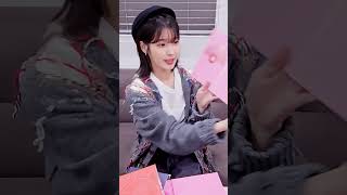 [Iu] 2022 Iu Concert 'The Golden Hour' Unboxing - Dvd Ver.