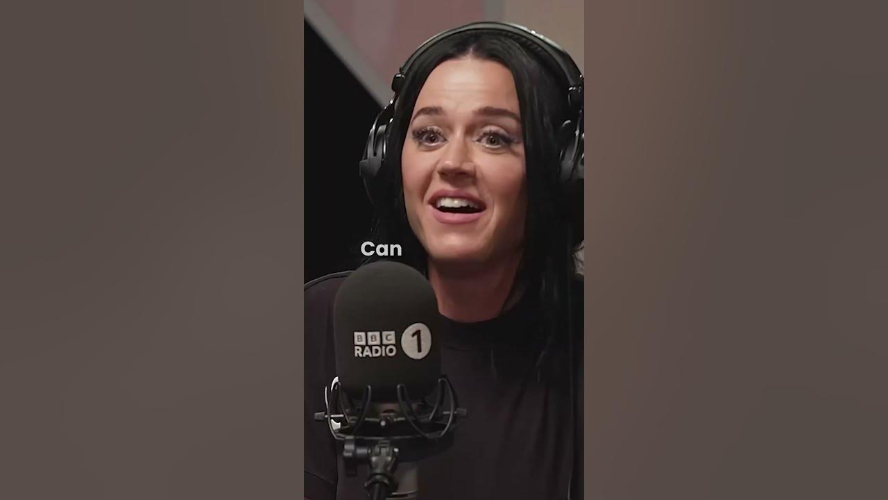 When Katy Perry was asked to ROAR by a Fan ๐ When Katy Perry was asked to ROAR by a Fan ๐