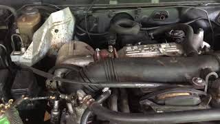 Toyota hilux 2.5 2KD-FTV turbo diesel cold engine start up + rev sound