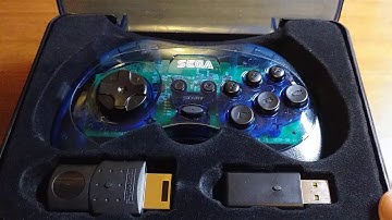 RetroBit Sega Saturn 2.4 GHz Wireless controller unboxing (clear blue)