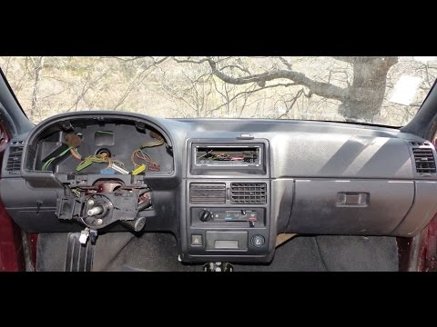 Comment démonter le tableau de bord sur Citroën AX