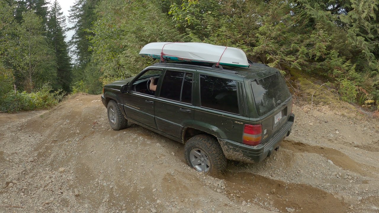 Stella tests traction with her Detroit Truetrac rear differential in soft crossups