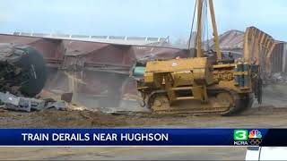 Crews continue to clean up Hughson train derailment