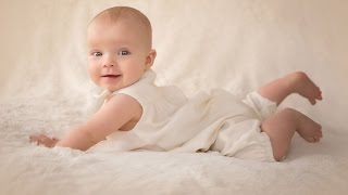 In this b&h ‘how to’ video photographer michael kormos
demonstrates how to capture terrific baby pictures using a dslr,
window light, few simple props, alo...