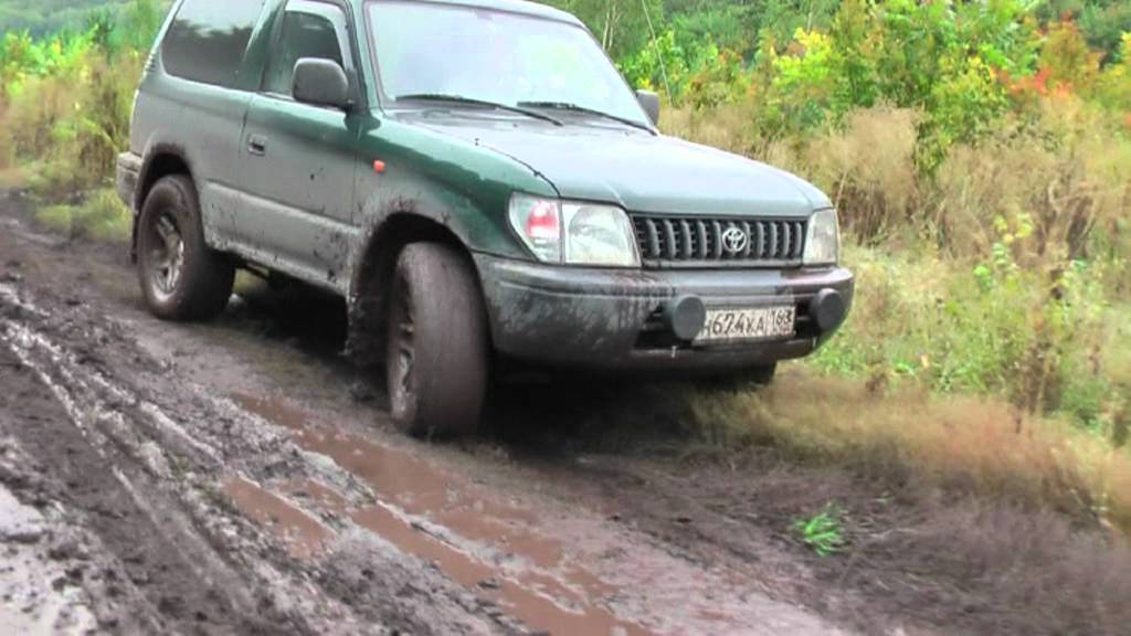 TOYOTA CAMRY OFF-ROAD - YouTube
