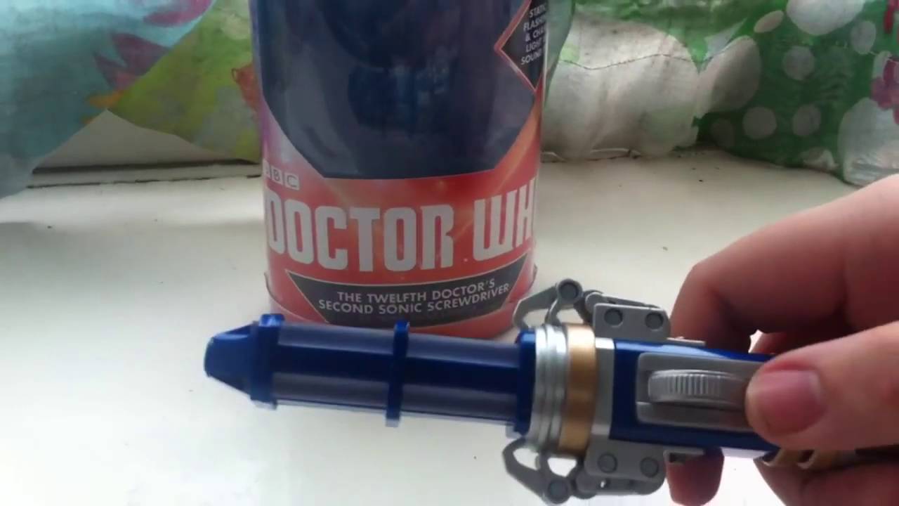 DOCTOR WHO 12th Doctor's Second Sonic Screwdriver Toy Review - YouTube
