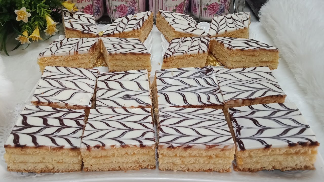 حلوة الطبقات بالمعجون بزيت بطريقة مميزة مع سر يخليها تجي هشة وكل من ذاقها يعشقها.سلطانة الحلويات