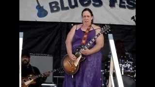 Joanna Connor / Video By Sodafixer /  North Atlantic Blues fest 2014 / Awesome Slide! chords