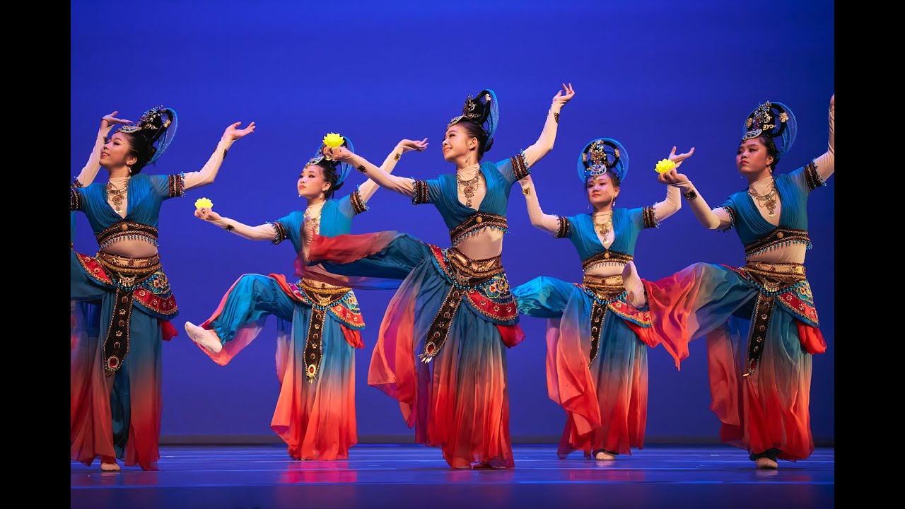 《远古的呼唤》Berwin Art 中国舞 Chinese Dance - YouTube