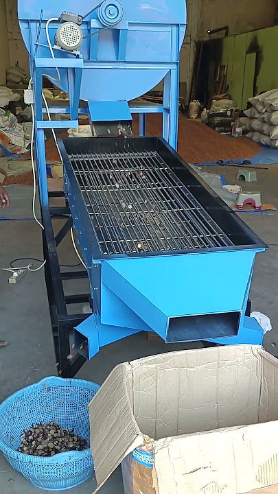 mesin pemecah kulit cangkang buah pala  soltir 2layer 3 Output