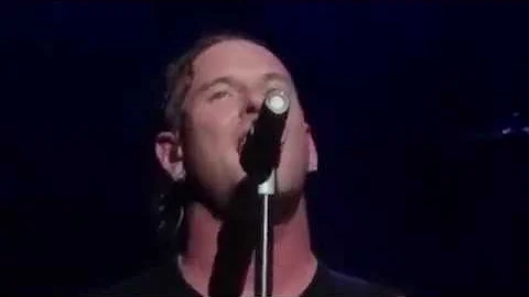 Corey Taylor goes emotional and cries before payin...