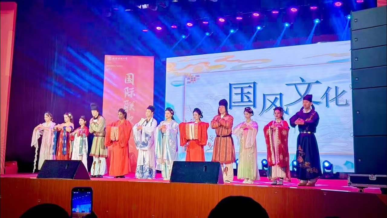 Study in china 🇨🇳 | New year Gala night Performance | Blackgirl girl representating the Han Dynasty 