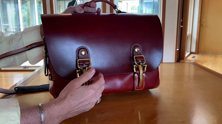 The Heirloom Messenger 2 by The Leather Shop, Seat...