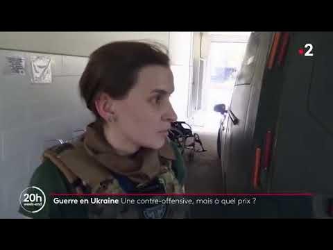 журналист берет интервью. французский репортаж. французский репортаж. жерар жюньо в молодости. 11 ноября праздник во франции.