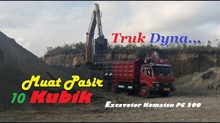 Truk Dyna !!!! muat pasir 10 kubik