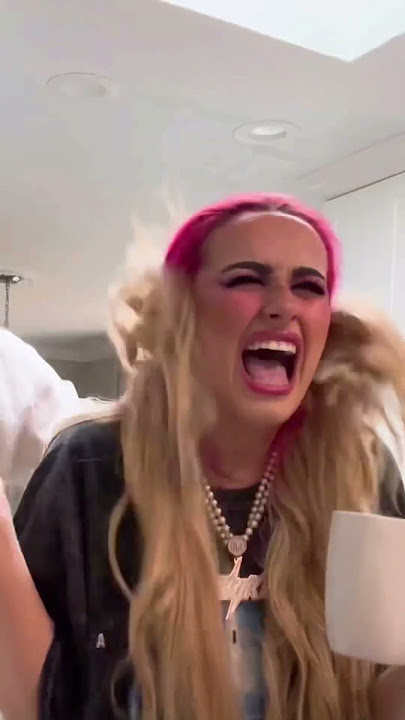 I was singing my new song I’m dropping and then my boyfriend did this…