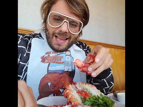 Ecco come si mangia il Lobster