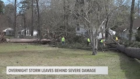 Strong winds cause major damage across East Texas