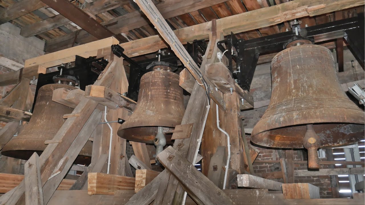 Sławno - Dzwony kościoła pw. Wniebowzięcia NMP [Dzwony w Wieżach Polski 