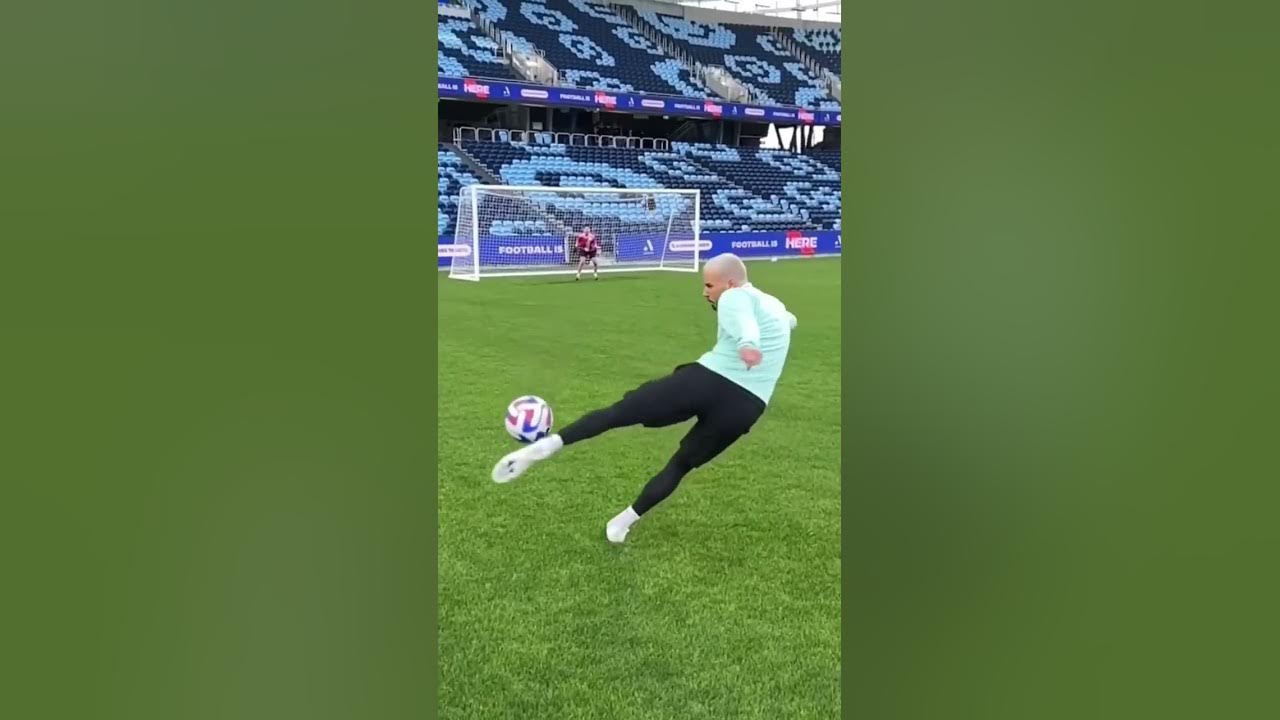 DOES IT GO IN… 😳