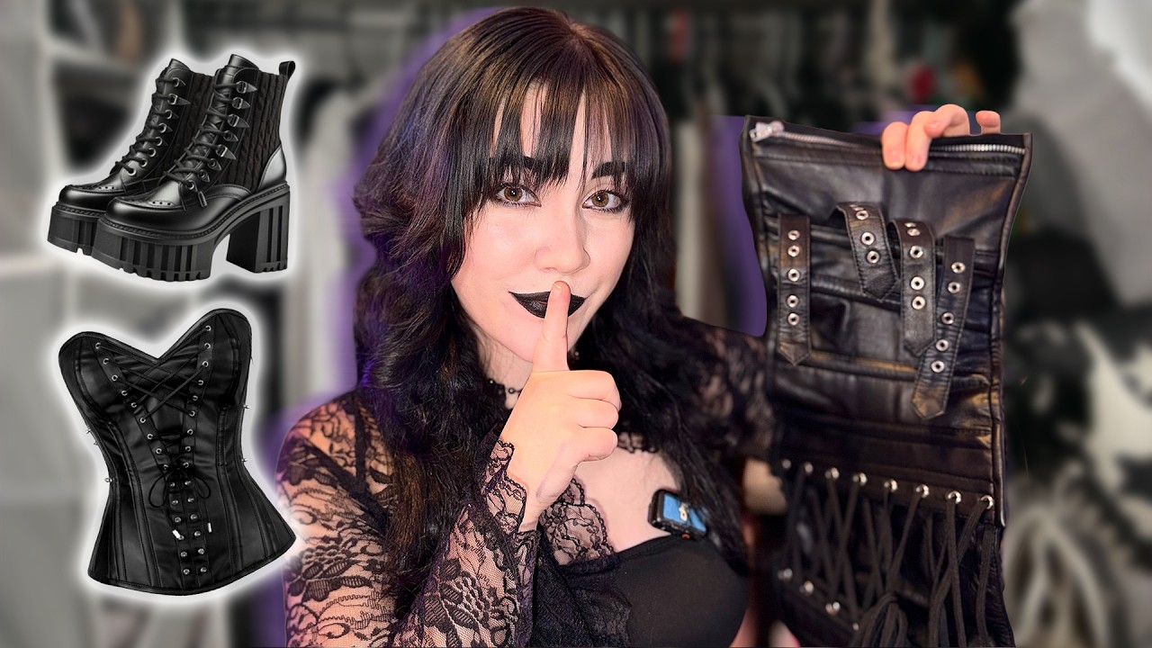 What's in my Closet? [Goth Edition]