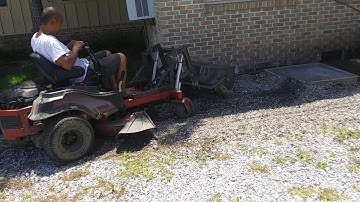 Front end loader zero turn