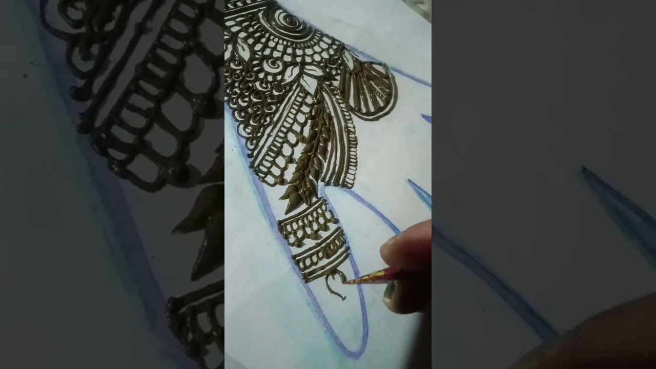 Easy front hand mehndi design 