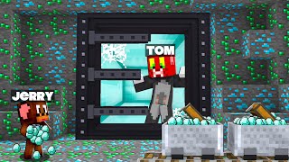 JERRY TROLLED TOM IN HIS DIAMOND MINE IN MINECRAFT!