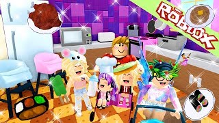 Roblox ซีรีย์ ตอน โตแล้วจะทำอะไรก็ได้กับพี่ชายจอมโหด ตกแต่งห้องครัวใหม่ Meepcity kitchen new