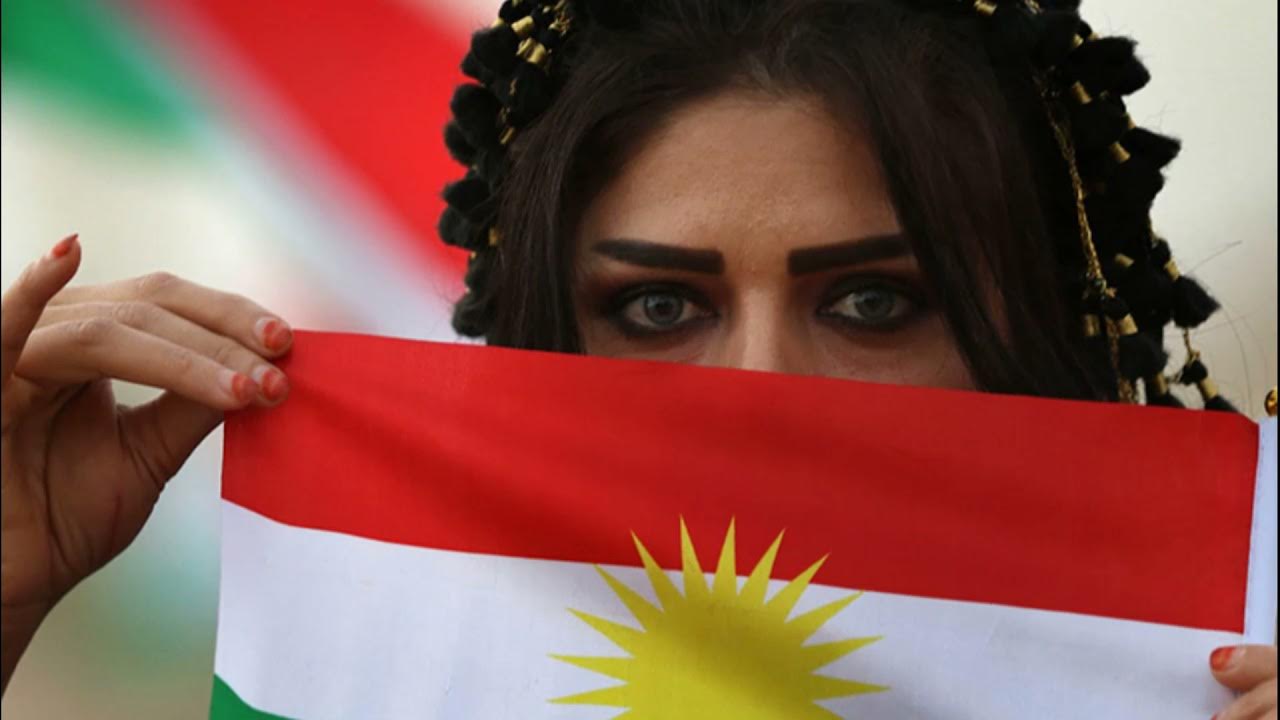 Курди перевод. Флаг Курдистана. Курдистан флаг курдский. Иран Курдистан. Курды девушки.