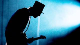 Video thumbnail of "Rock'n'roll pauvreté - Jean Leloup"