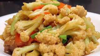 The chef teaches you the correct way to stirfry cauliflower. The steps are detailed,