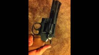 Colt Python with Hogue Pau Ferro grips