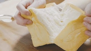 驚きのしっとり食感！高級生食パンの作り方 | rich white bread recipe