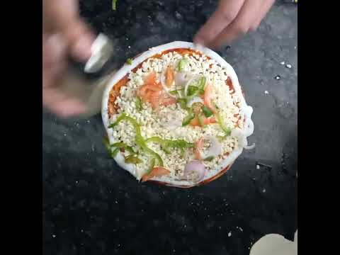 easy way to make pizza at home #pizzalover #foodie