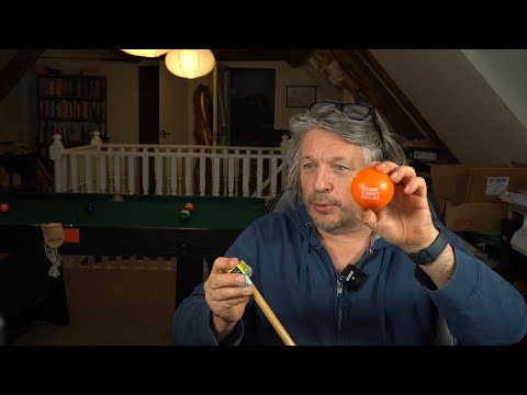 Me1 vs Me2 Snooker with Richard Herring: Frame 176