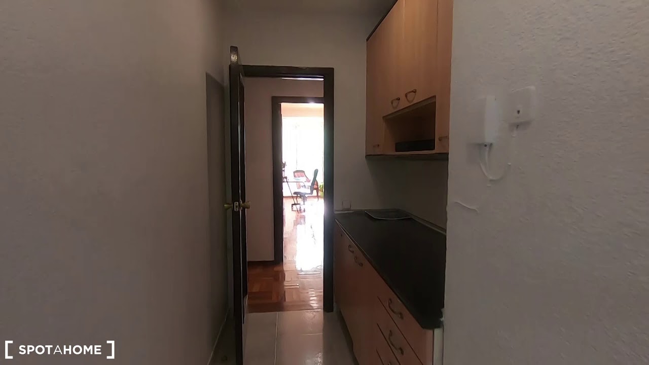 Rooms for rent in huge 7bedroom apartment in Salamanca Spotahome