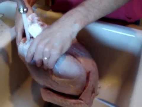 3 Deep Fried Turkey - Cleaning out the Turkey