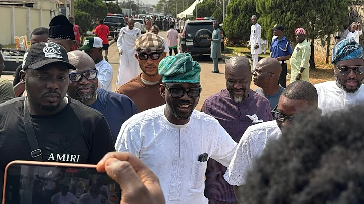 ARRIVAL OF PASUMA TO THE FIDAU PRAYER OF WASIU AYINDE’S MOTHER
