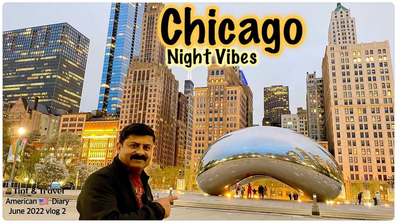 Chicago night vibes | Cloud Gate a night view sculpture by Indian-born British artist