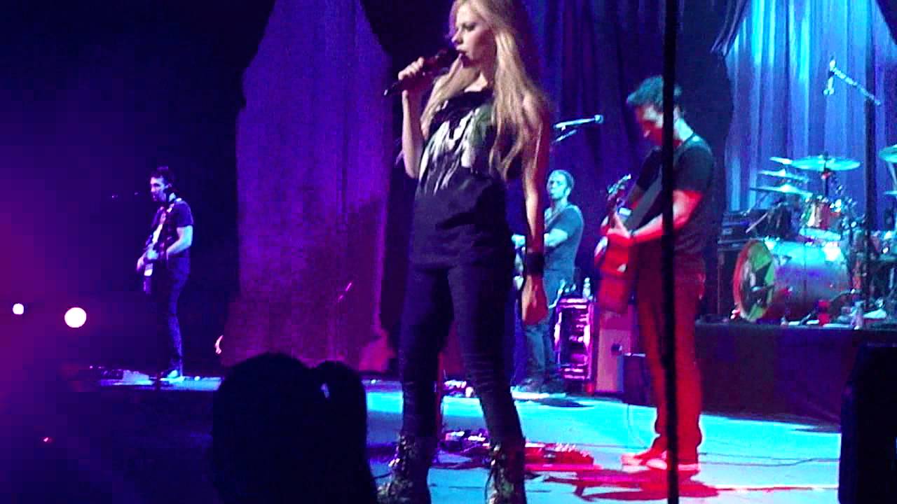 Avril Lavigne - 
