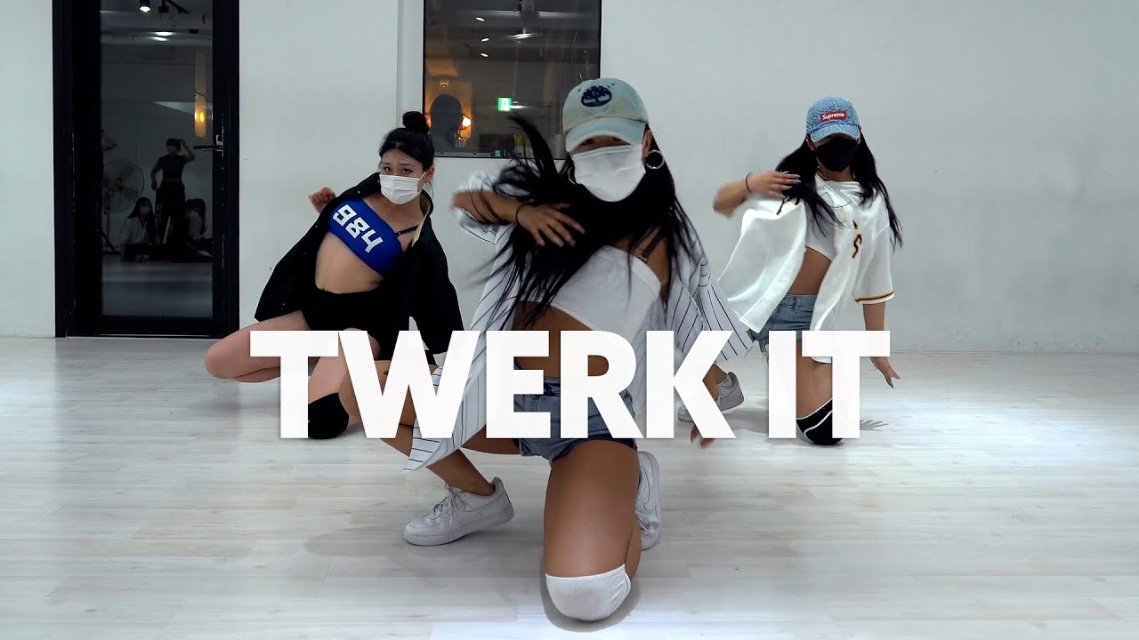 Busta Rhymes #TWERKIT ft. Nicki Minaj / Kayah Choreography