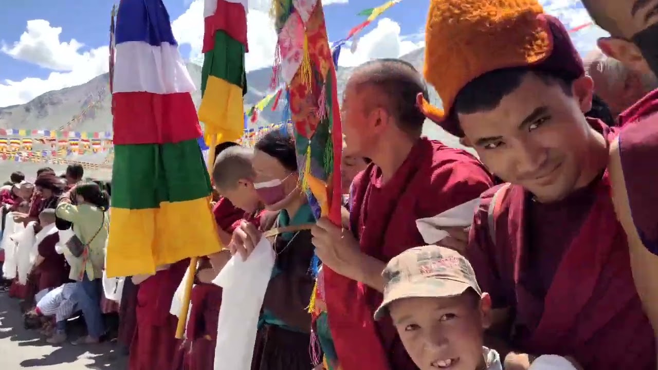Auspicious teaching by H.E. Kundeling Tatsak Rinpoche to the people of zanskar