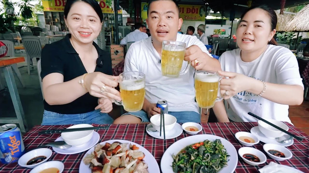 THƯỞNG THỨC DÊ QUAY ĐỦ MÓN TẠI SÀI GÒN NGON HẾT NƯỚC | TUYÊN XINH GÁI