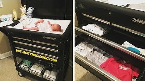 Mechanic Dad Broke The Internet After Transforming Toolbox Trolley Into Diaper Changing Station