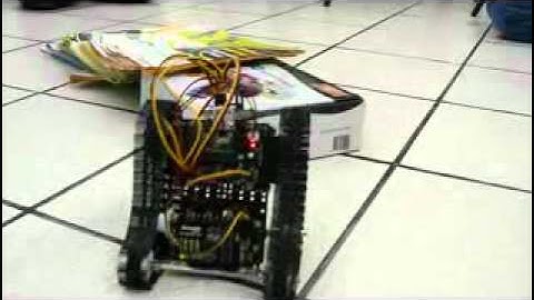 ROBOT TANQUE CON RUEDA ORUGA - CATERPILLAR_xvid.mp4