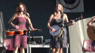 Red Molly perform "Honey On My Grave" by Abbie Gardner at Bristol Rhythm and Roots chords