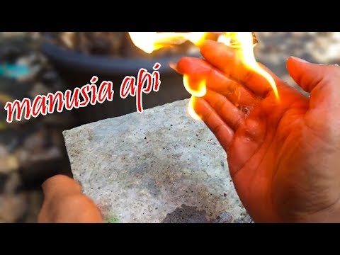 Video: Bagaimana Membuat Kek Api?